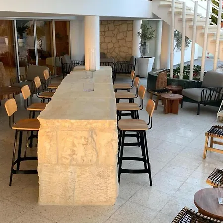 瓦拉齐亚海滩套房酒店-仅限成人 公寓式酒店 3*