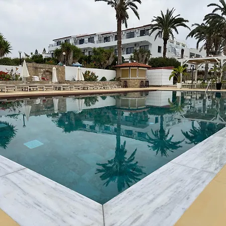 Vrachia & - Adults Only Apart Otel